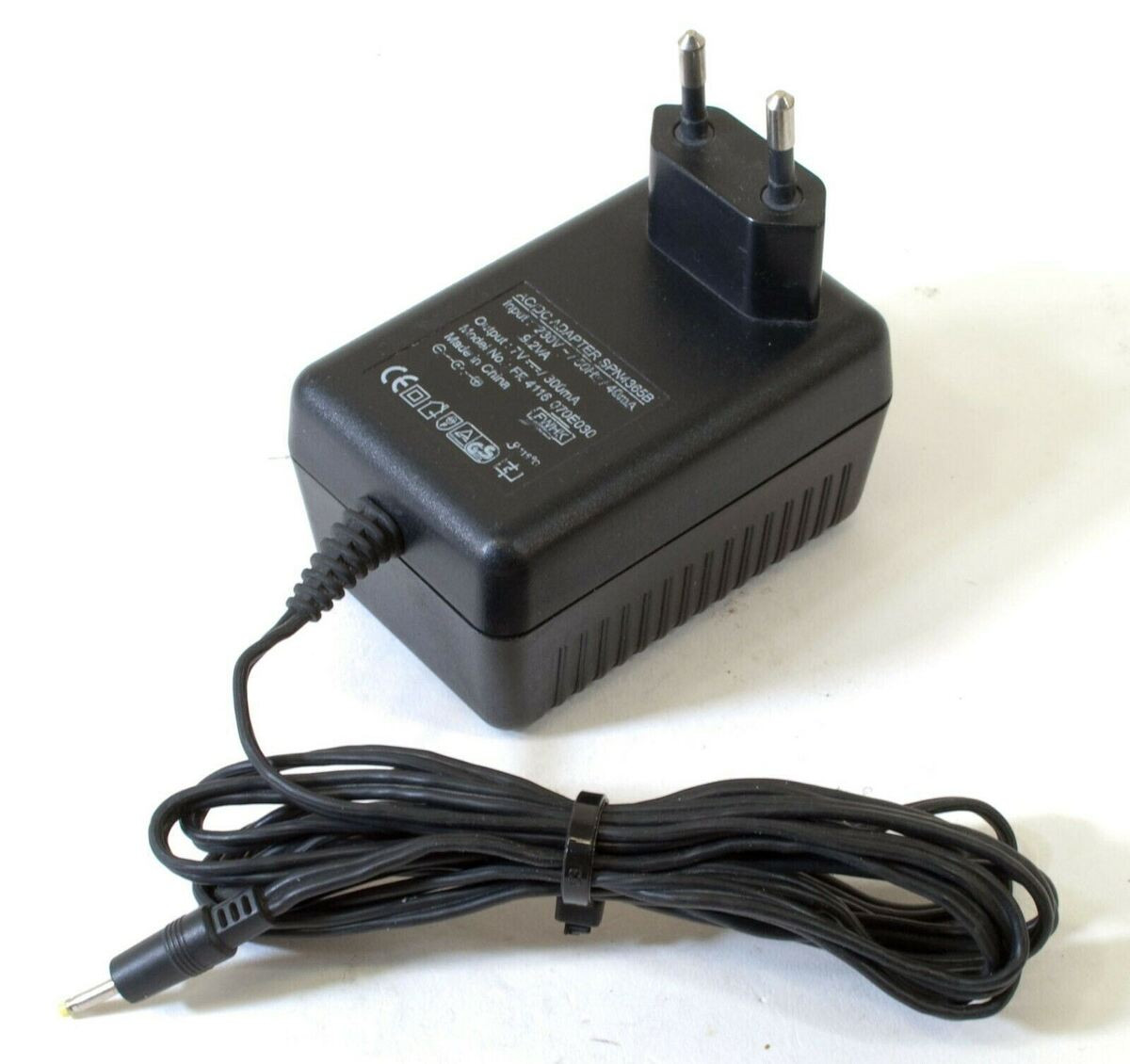 Adapter 7V 300mA